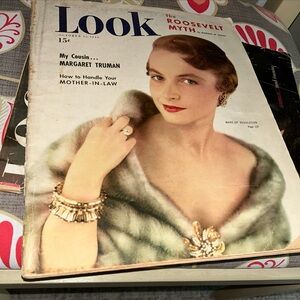 LOOK MAGAZINE -OCTOBER 25  1949 Issue Features Veg Ads, Stories,Celebrity Pics